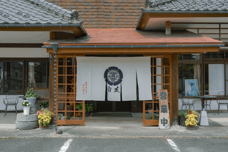 あぶくま洞開洞よりも前からこの地に。滝根の観光とともに歩んできた老舗『そば処 白友』