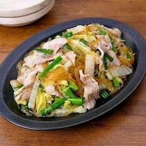 重ねて煮るだけ！ワンパン白菜チャプチェ