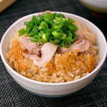 パックごとポン！豚こまの甘辛炊き込みご飯