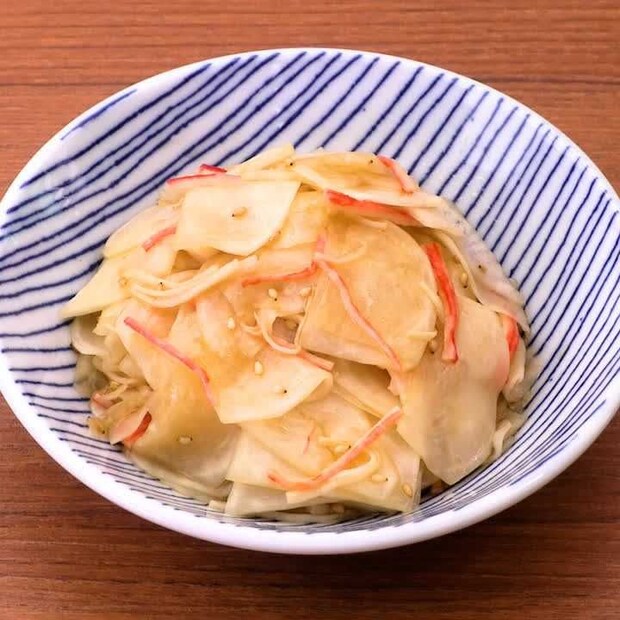 パパッと作れる！かぶとかにかまぼこの中華サラダ