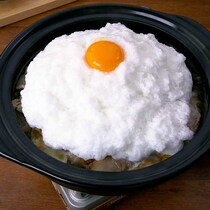 メレンゲでふわふわ♪豚すき焼きドーム鍋