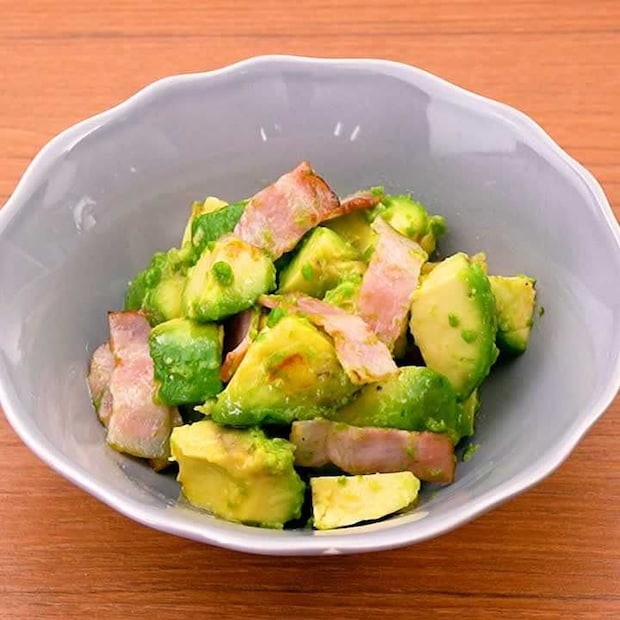 ささっと作れる！アボカドとベーコンのバターソテー