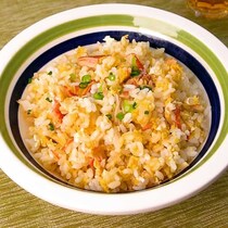簡単にパラパラ！レンジでチャーハン