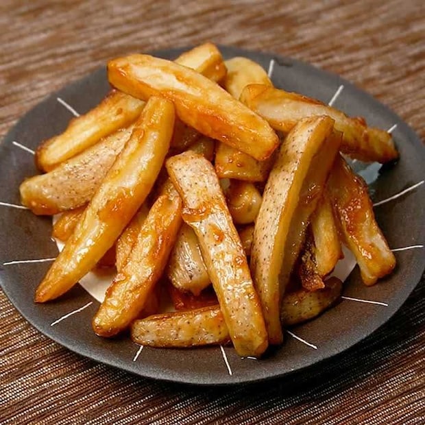 大さじ4の油で作る！やみつきフライドれんこん