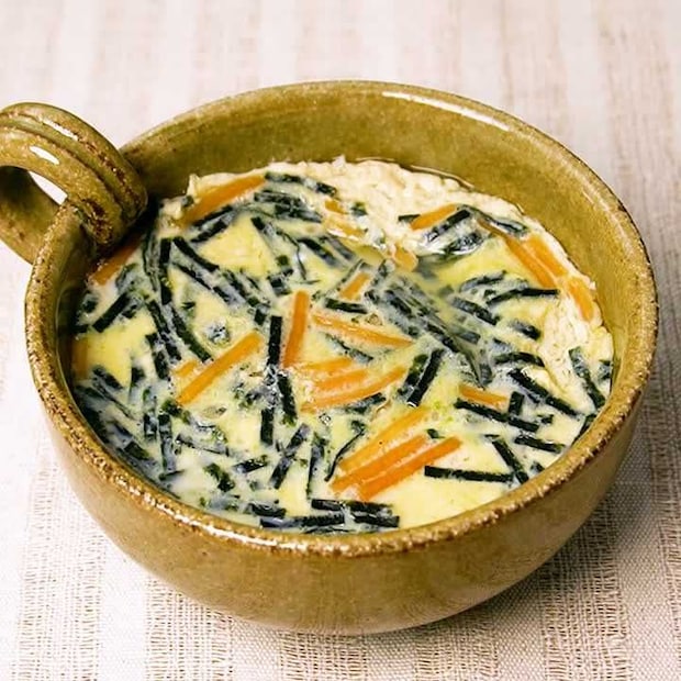 作業時間1分！お茶漬けの素で茶碗蒸し