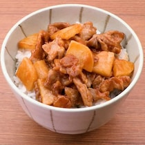 ご飯がすすむ！豚肉と長芋のケチャップ丼