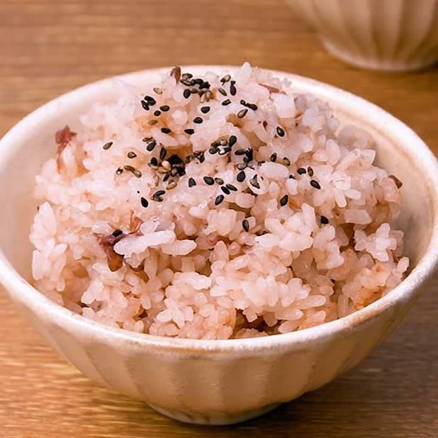 炊飯器に入れるだけ！あずきアイスで炊き込みご飯