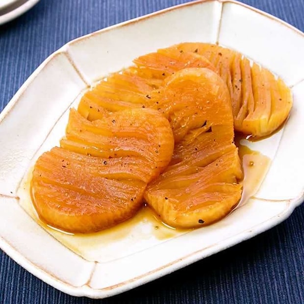 短時間で味がしみしみ！蛇腹大根ステーキ