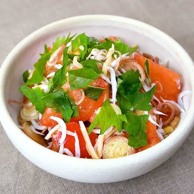 ささっと作れる♪トマトとしらすの香味和え