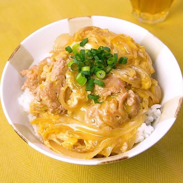 お肉を切らなくていい！ひき肉ゴロゴロ親子丼
