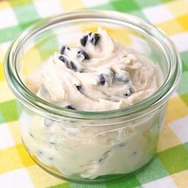 混ぜるだけで完成！焼かない生クッキー