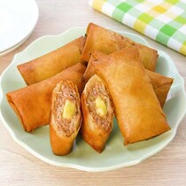 お弁当にもぴったり！チーズメンチ春巻き