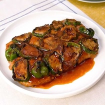 肉感が味わえる♪パックのままピーマンの肉詰めない