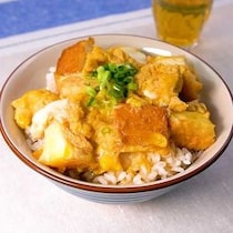 お肉なしでも大満足！親子丼みたいな厚揚げ丼