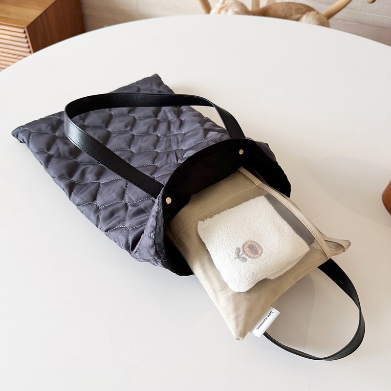 ポケット少なめバッグの救世主！ごちゃつく小物がまとまる『メッシュバッグインバッグ』のスタッフ愛用レポ