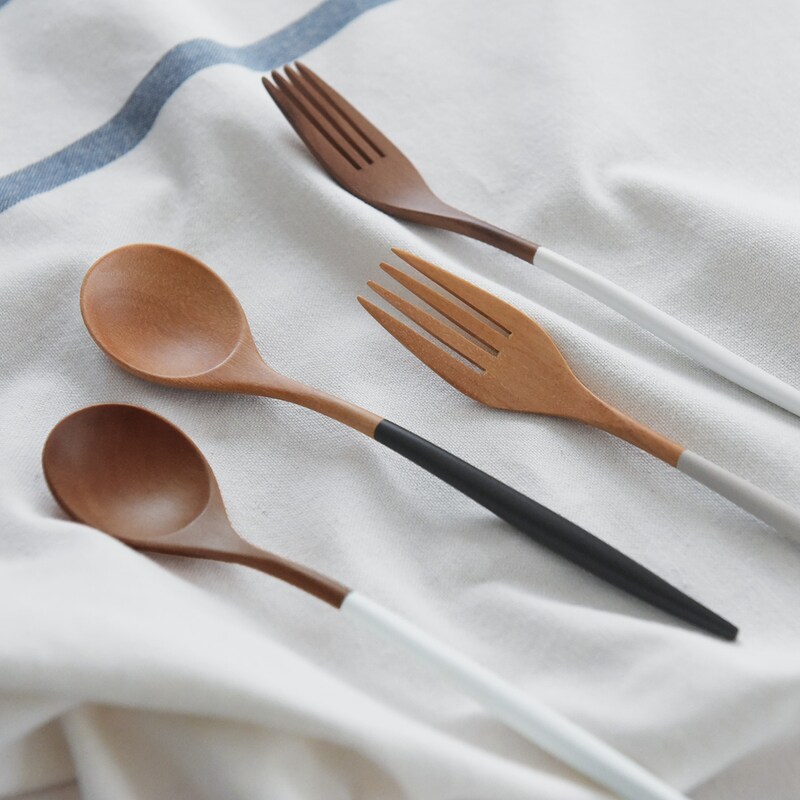 食欲の秋にスプーン大特集！「選びたいのは天然木？陶器？」担当バイヤーに聞いてみた【全4種類】の使い心地