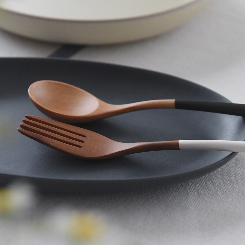 食欲の秋にスプーン大特集！「選びたいのは天然木？陶器？」担当バイヤーに聞いてみた【全4種類】の使い心地