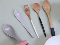 食欲の秋にスプーン大特集！「選びたいのは天然木？陶器？」担当バイヤーに聞いてみた【全4種類】の使い心地