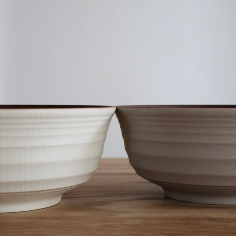 ワンオペ休日のお昼ご飯にも。軽くて割れにくい木目調どんぶり＆汁椀がちょうどいい話【インスタグラマーさんのもの選び】