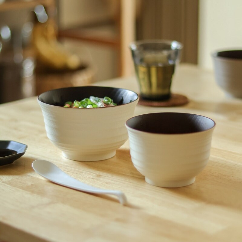 ワンオペ休日のお昼ご飯にも。軽くて割れにくい木目調どんぶり＆汁椀がちょうどいい話【インスタグラマーさんのもの選び】