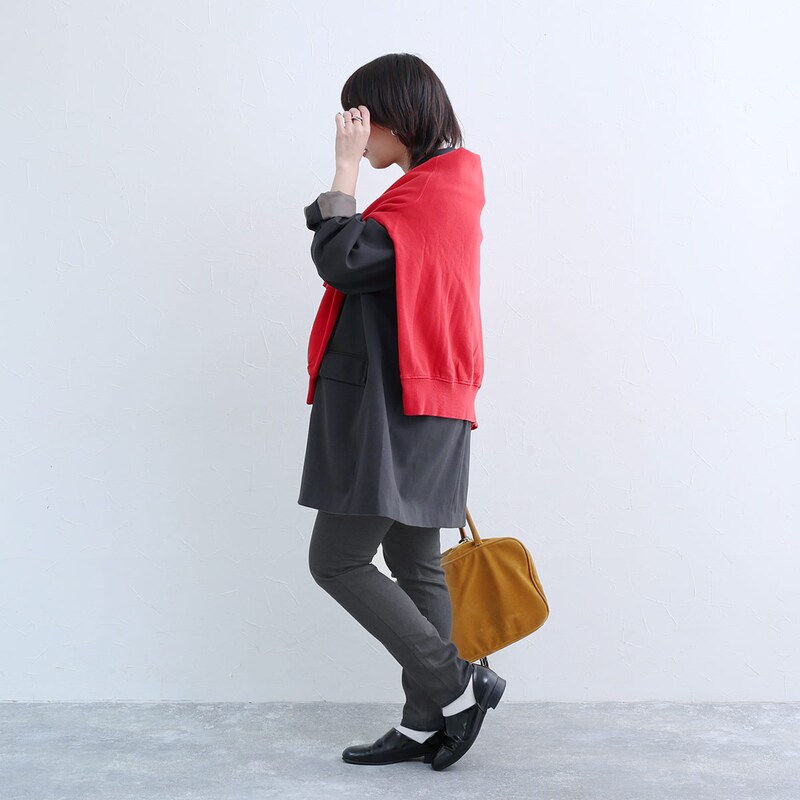 リピーターさん御用達、裏パウダー起毛の「あったかスリムパンツ」スタッフ3人の着用レポート