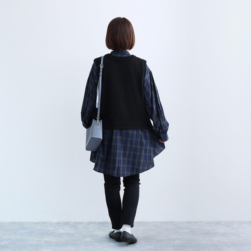 リピーターさん御用達、裏パウダー起毛の「あったかスリムパンツ」スタッフ3人の着用レポート