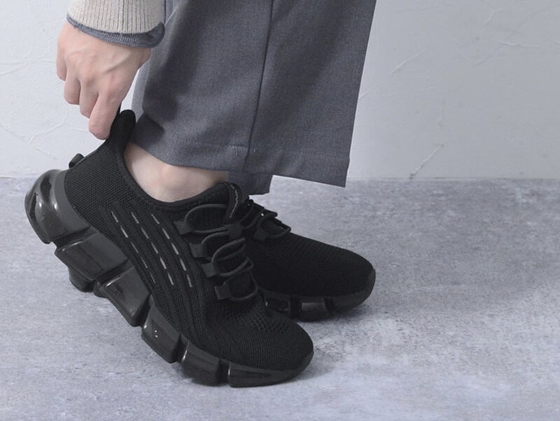 疲れにくい靴3連発!歩きっぱなしのバイヤー厳選、今年の『すごい靴』はこれ。