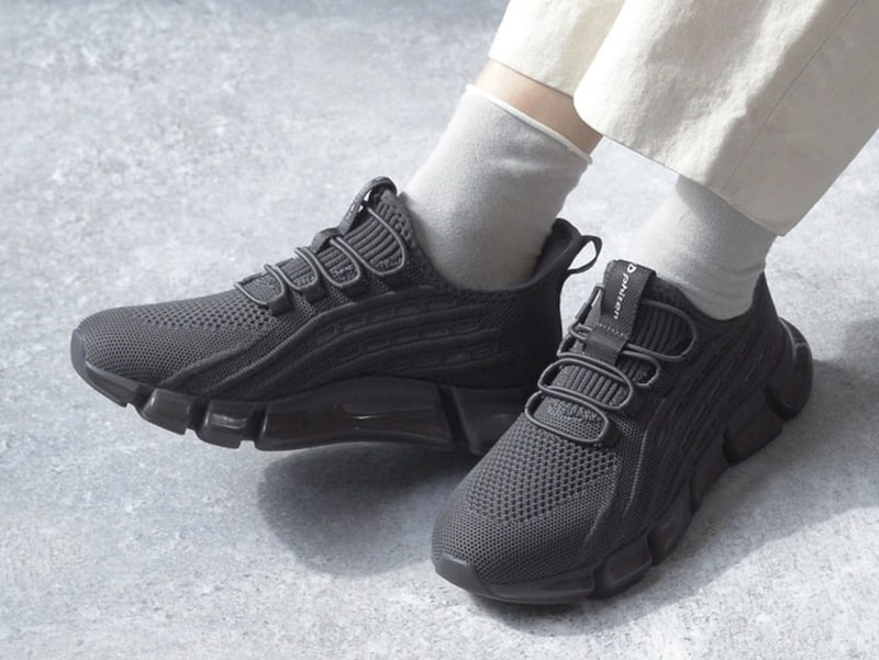 疲れにくい靴3連発!歩きっぱなしのバイヤー厳選、今年の『すごい靴』はこれ。