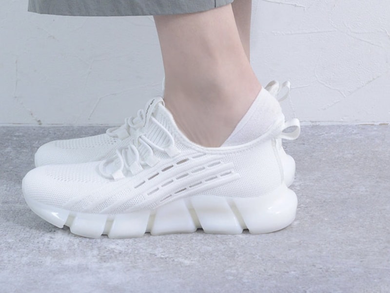 疲れにくい靴3連発!歩きっぱなしのバイヤー厳選、今年の『すごい靴』はこれ。