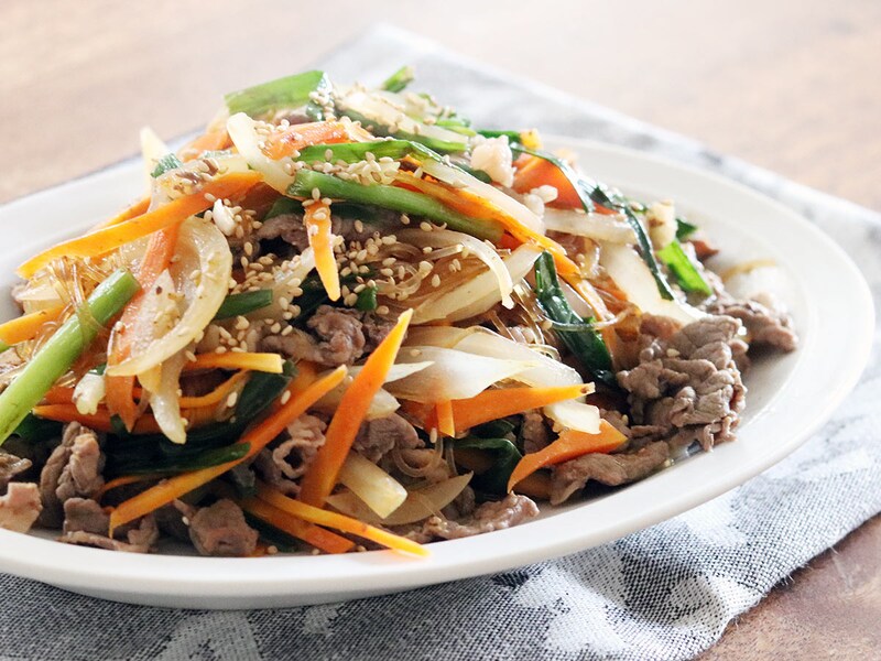 温野菜だけじゃない！焼きそば・パスタからチャプチェまで。蒸し器で簡単「絶品麺」レシピをご紹介