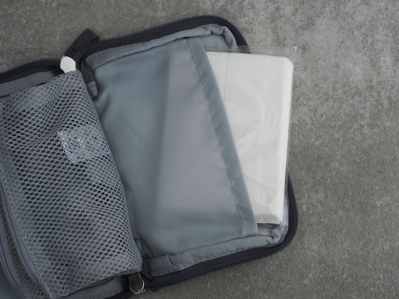 探しやすい手帳型で、小物迷子が解決！「旅上手になれる手帳型ミニポーチ」が、日常使いにもぴったりだった話