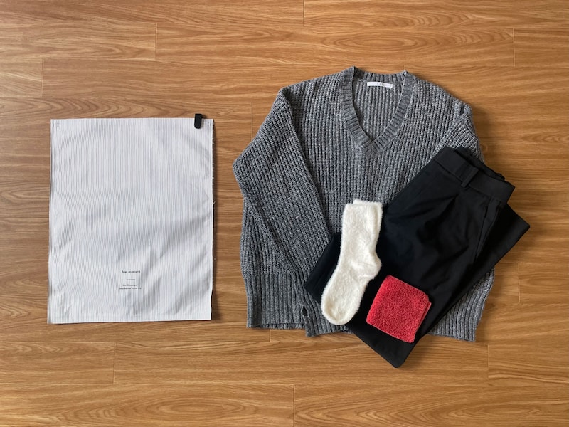 かさばる冬旅にも助かる！「すばやくペタンコ」の衣類圧縮袋を帰省・出張・キャンプで使ってみました