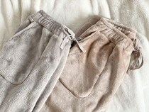 ルームパンツ もマイクロファイバー素材に！軽くてあったかい 「はく毛布 」。
