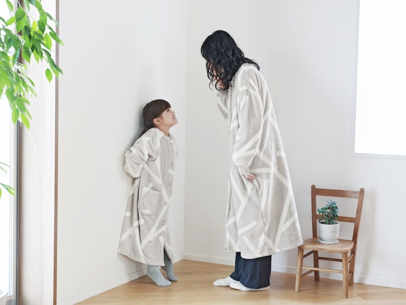 お家の中では寒さ知らず。「着る毛布」と「はく毛布」でインスタグラマーさんも冬支度