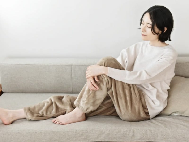 お家の中では寒さ知らず。「着る毛布」と「はく毛布」でインスタグラマーさんも冬支度