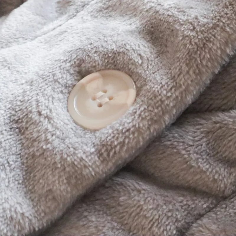 お家の中では寒さ知らず。「着る毛布」と「はく毛布」でインスタグラマーさんも冬支度