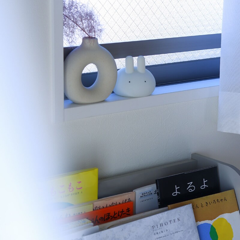 親子の寝かしつけにも、ひとりで眠る練習にも。ぷにぷにバニーライトをスタッフ家族も続々お迎え中