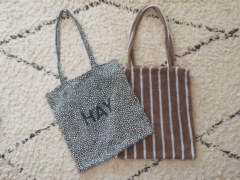 もうバッグの底に沈まない！「吊り下げバッグインバッグ」があれば、小物の取り出しがスムーズに