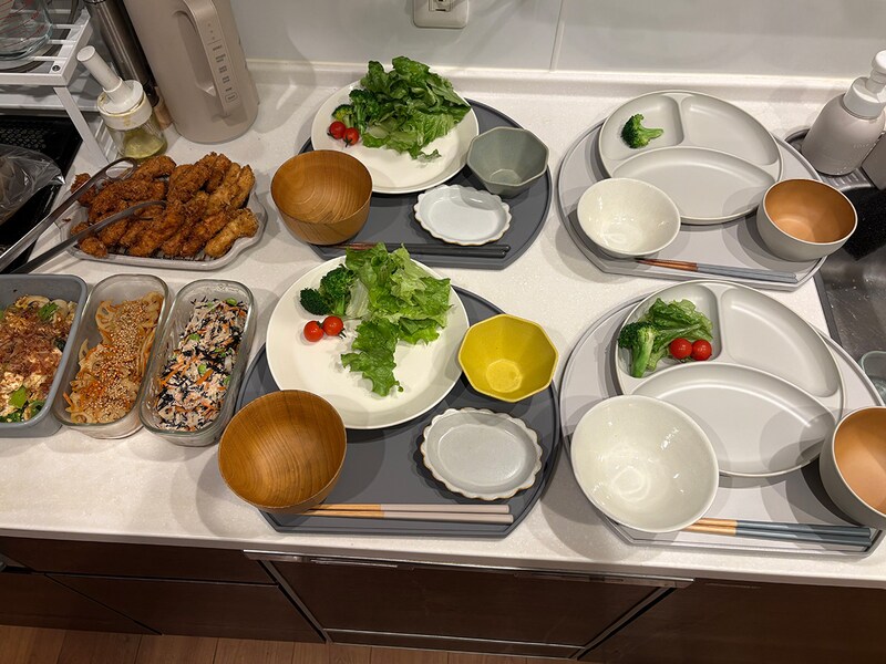 ずっと愛されるにはワケがある。小回りのきく半月膳で、いつものご飯もおやつも楽しもう!スタッフ3名の使用レポ