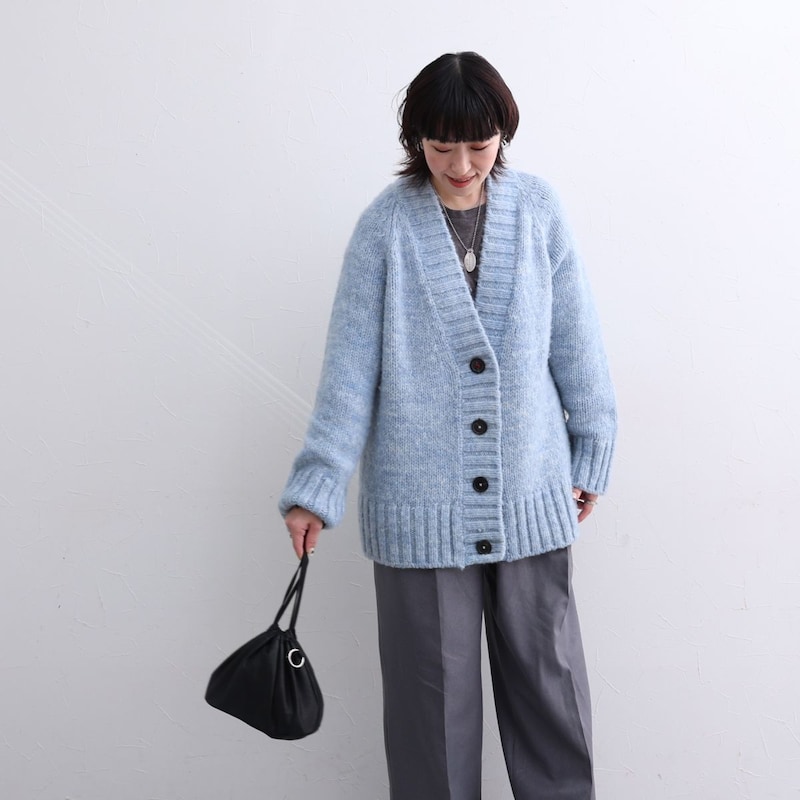 このくたっと感がたまらない。注目度ナンバーワンの『巾着ミニバッグ』スタッフ3名の愛用レポ