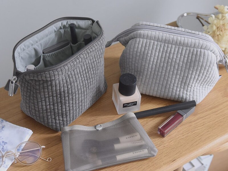 旅慣れスタッフの太鼓判!冬旅&帰省におすすめのトラベルグッズ5選【2025-2026年版】