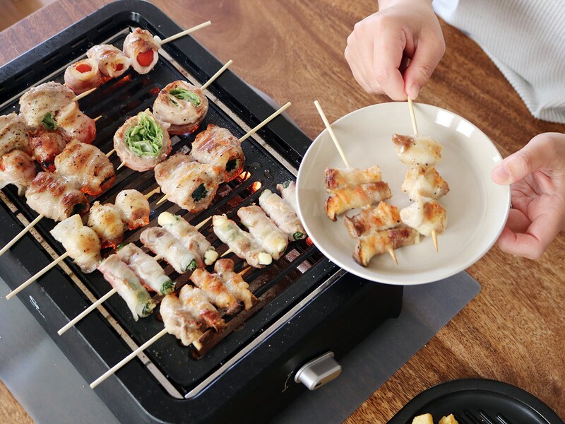 「超少煙グリル」でホームパーティーが盛り上がる!肉巻き&チーズフォンデュの楽しみ方をご紹介