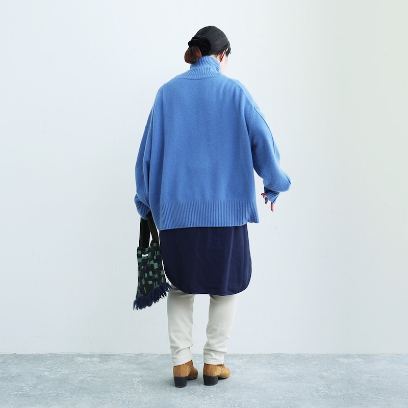 あったかパンツの最高峰はコレ!年末年始もぬくぬく過ごせる「裏ベロアver.」をスタッフが試着