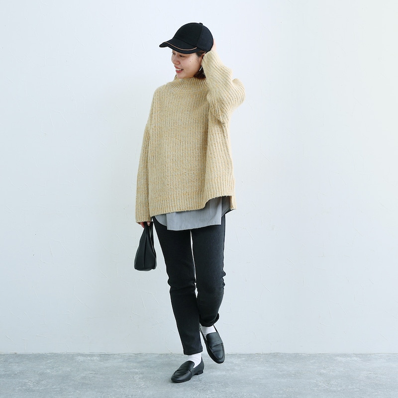 あったかパンツの最高峰はコレ!年末年始もぬくぬく過ごせる「裏ベロアver.」をスタッフが試着