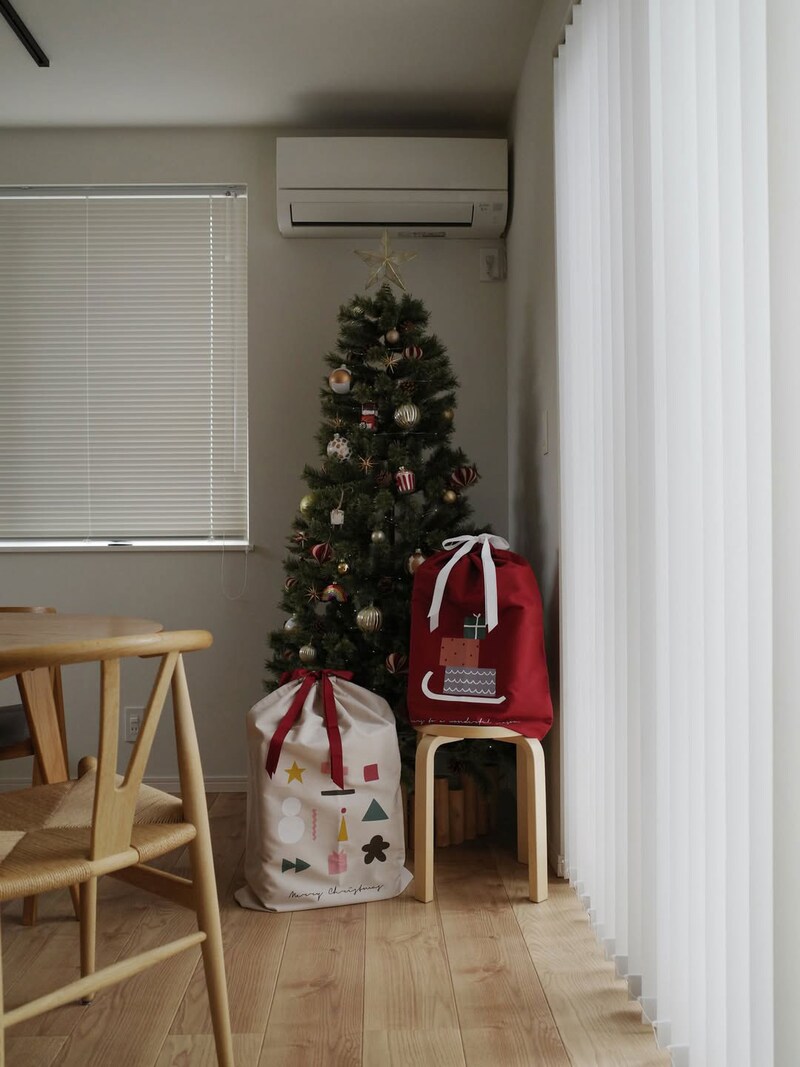 今年のクリスマスは子どもたちを最高の笑顔に！6名のインスタグラマーさんによる、「サンタ袋」の飾りかた報告会