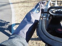 冬の自転車送迎を変える！“あったか×操作性”を兼ね備えた「ハンドルカバー」