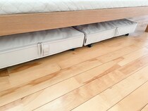 ベッド下のデッドスペースを収納に！「隙間を活用 ベッド下収納 キャスター付き」