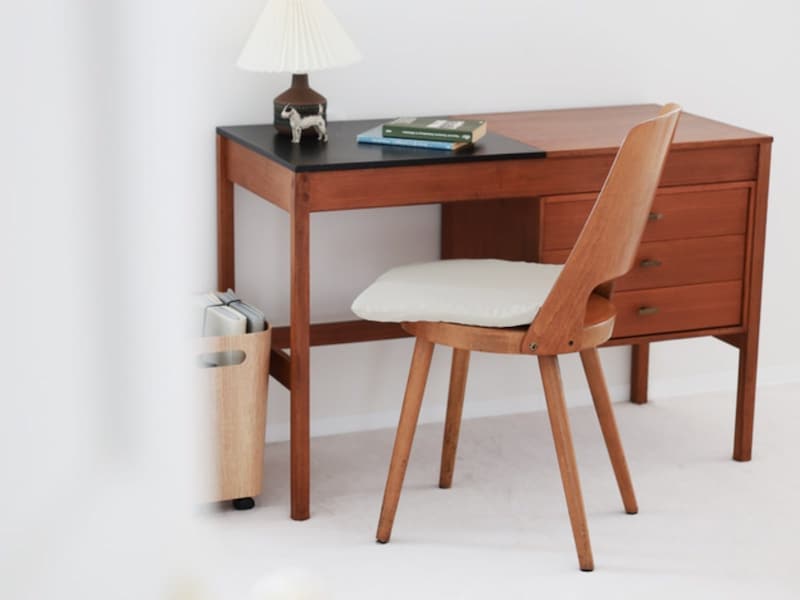 腰イタタ…の救世主！スタッフも愛用の『無重力クッション』、インテリアに馴染む愛用風景をご紹介