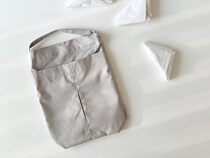 溢れていたレジ袋をすっきり解決！「2サイズの袋が収納できるポリ袋ストッカー」