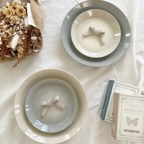 「こう見えて落としても安心！」子どもと暮らすインスタグラマーさんも太鼓判、完売人気の陶器見えプレート実用レポ